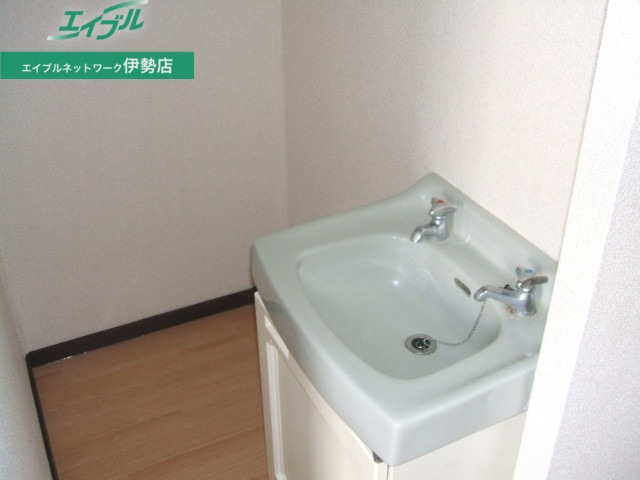 洗面設備　同型