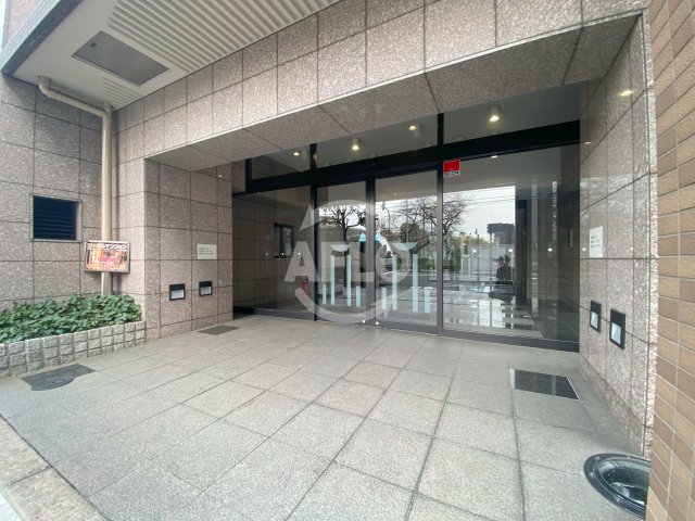 エントランス　リーガル北梅田　エントランス