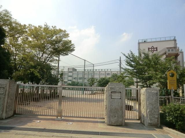 中学校　第十四中学校（中学校）まで600m