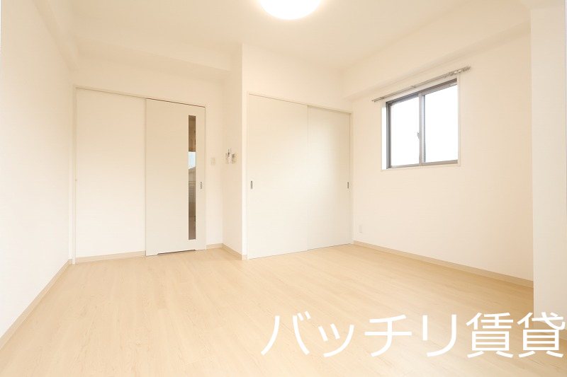 居室・リビング　画像は、同型タイプの為、現状を優先いたします。