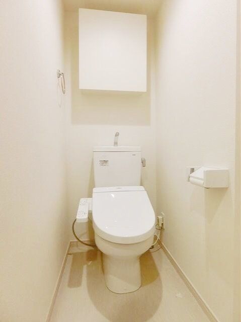 トイレ　※同タイプの別のお部屋です。