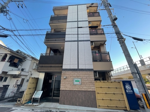建物外観　外観は落ち着いています