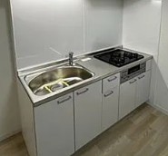 キッチン　同じ建物内の別のお部屋の写真です