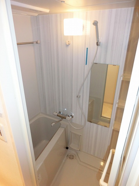 S-RESIDENCE神戸元町の風呂写真