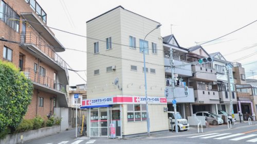 ドラックストア　ココカラファイン薬局 上小阪店（ドラッグストア）まで110m