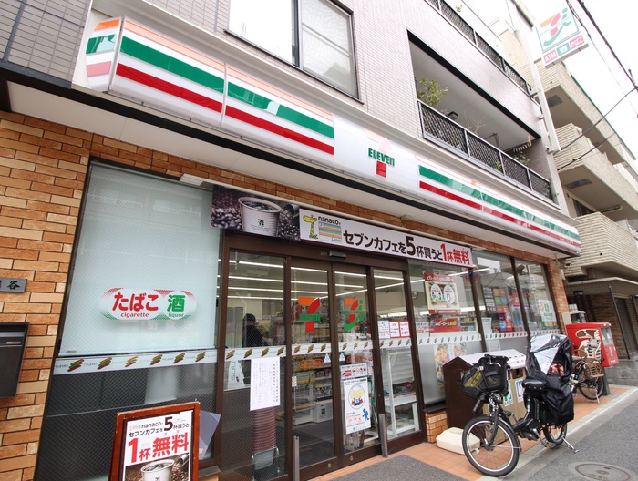 コンビニ　セブンイレブン（コンビニ）まで359m