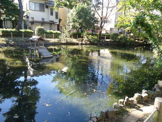 公園　つりがね池公園（公園）まで370m