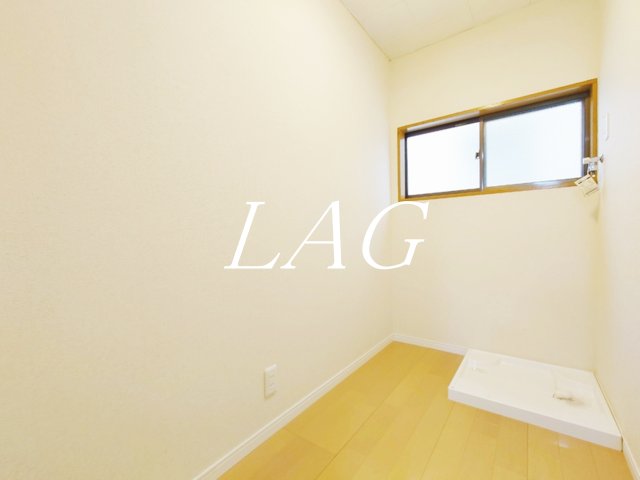 その他設備　室内洗濯機置き場です