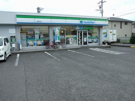 コンビニ　ファミリーマート 一宮馬引店（コンビニ）まで230m