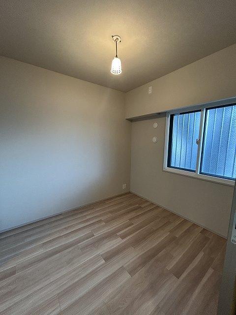 居室・リビング　フローリングのお部屋です