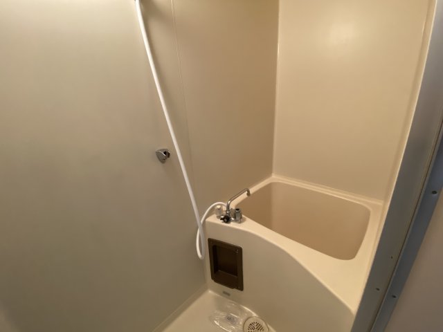 バス・シャワールーム　※同物件別号室の写真になります