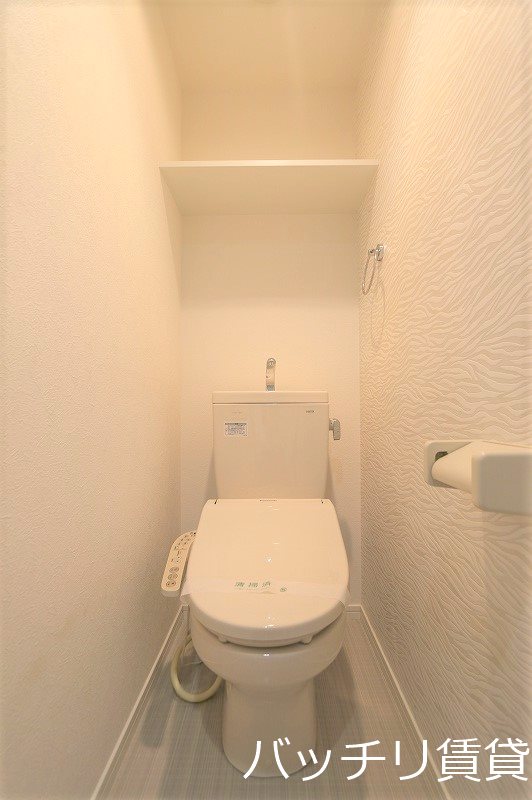 トイレ　画像は同型タイプの為、現状を優先致します。