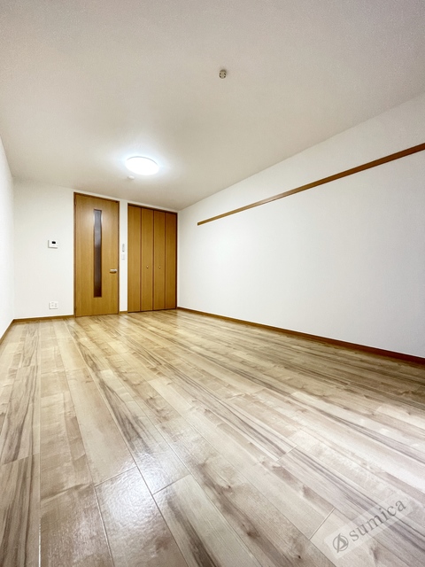 居室・リビング　１０．５帖の広いお部屋が魅力