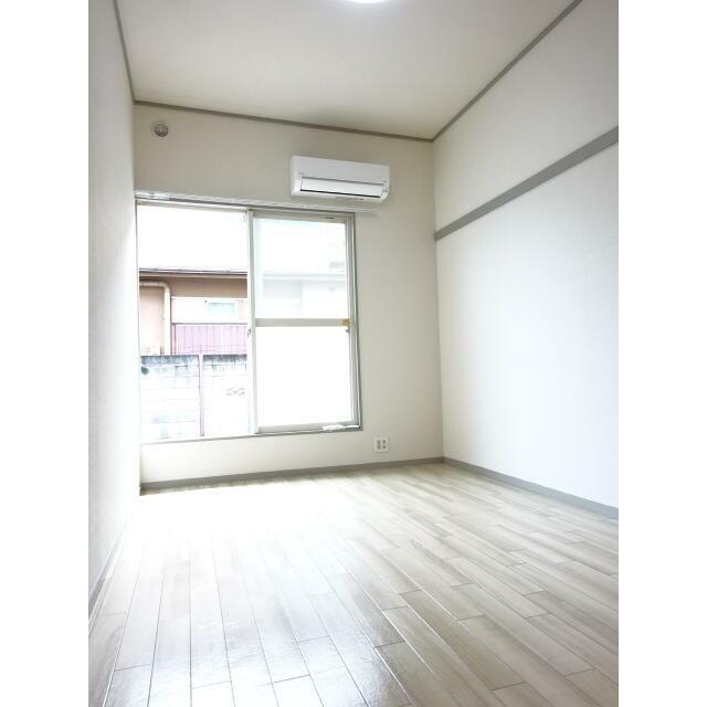 居室・リビング　※別部屋参考写真