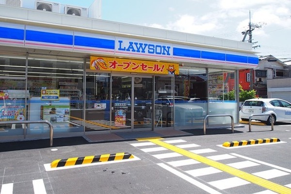 コンビニ　ローソン成田51号通店（コンビニ）まで503m
