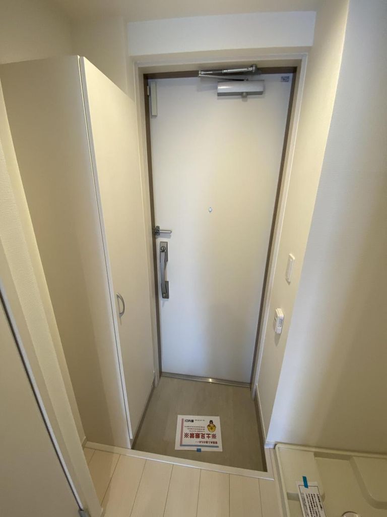 玄関　設備