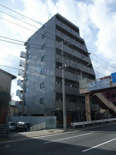 建物外観　外観は落ち着いています