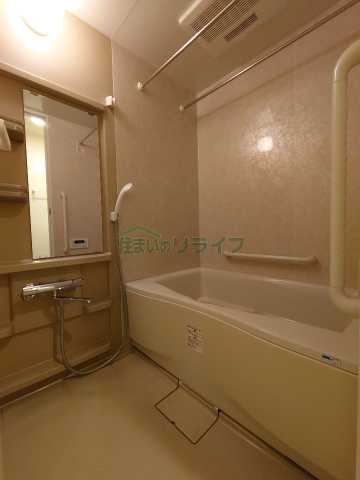 バス・シャワールーム　別部屋参考画像