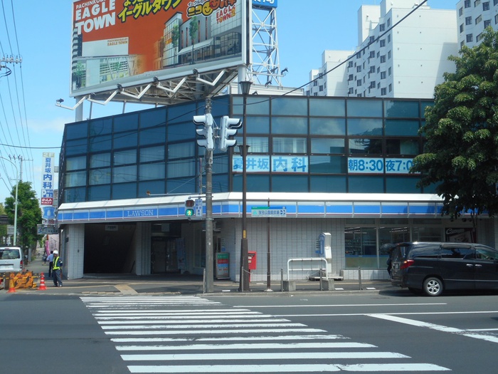 コンビニ　ローソン（コンビニ）まで350m