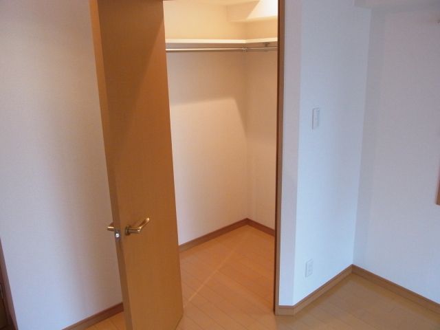 収納　他号室　同施工参考写真