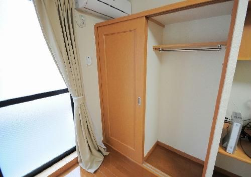 レオパレスアンソレイエ 恵の内装写真