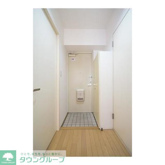 玄関　同物件別部屋写真
