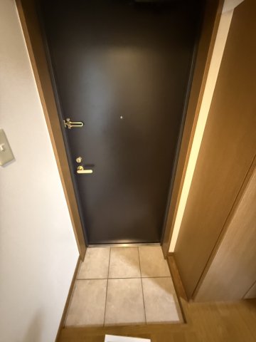 ラクラス田原町の玄関写真