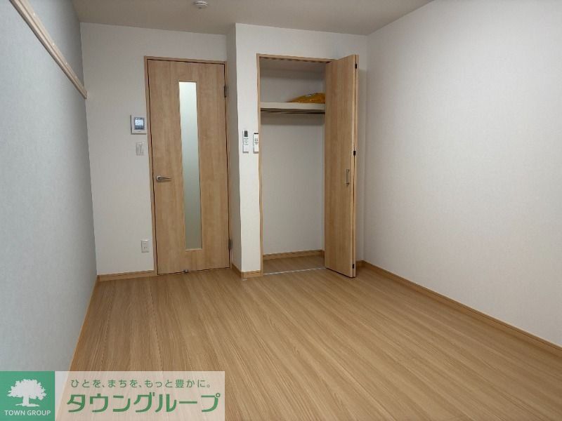 バードソング津田沼の居間写真