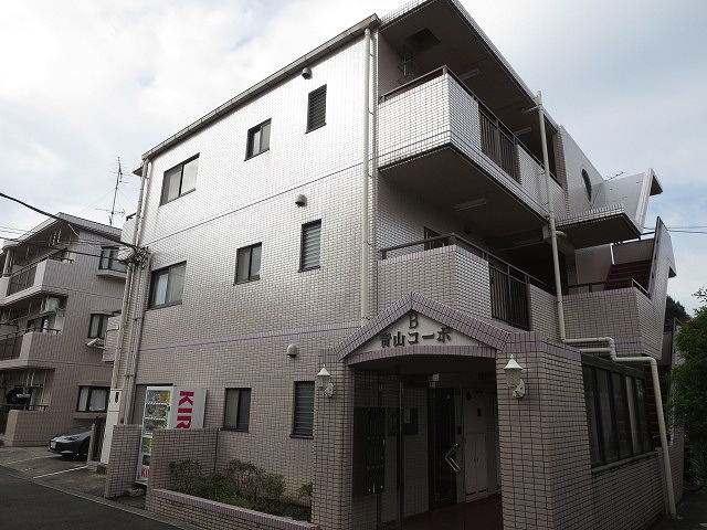 青山コーポBの外観写真