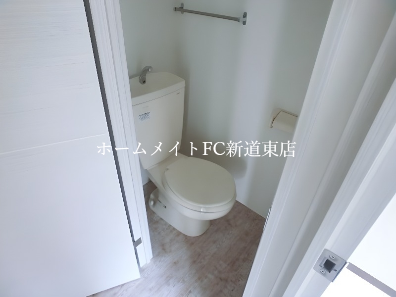 クレアメゾン環状通東のトイレ写真