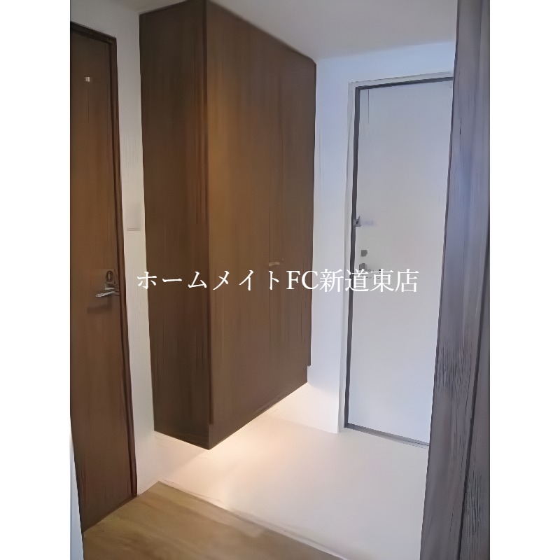 クレアメゾン環状通東の玄関写真