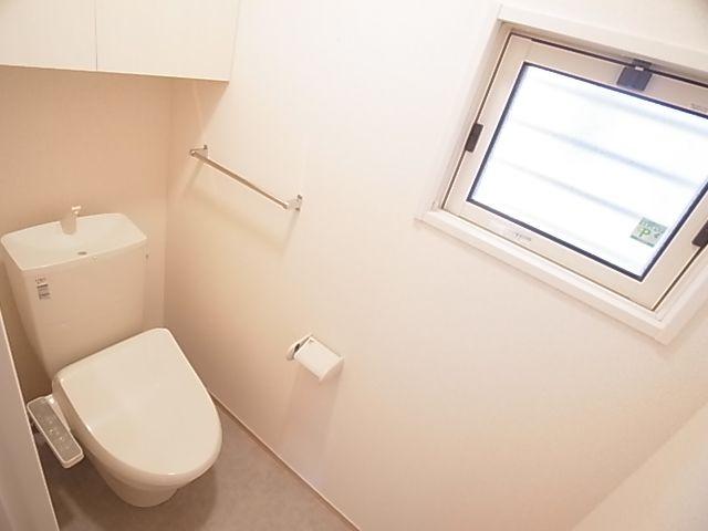 近鉄大阪線 五位堂駅 徒歩22分 2階建 築10年のトイレ写真