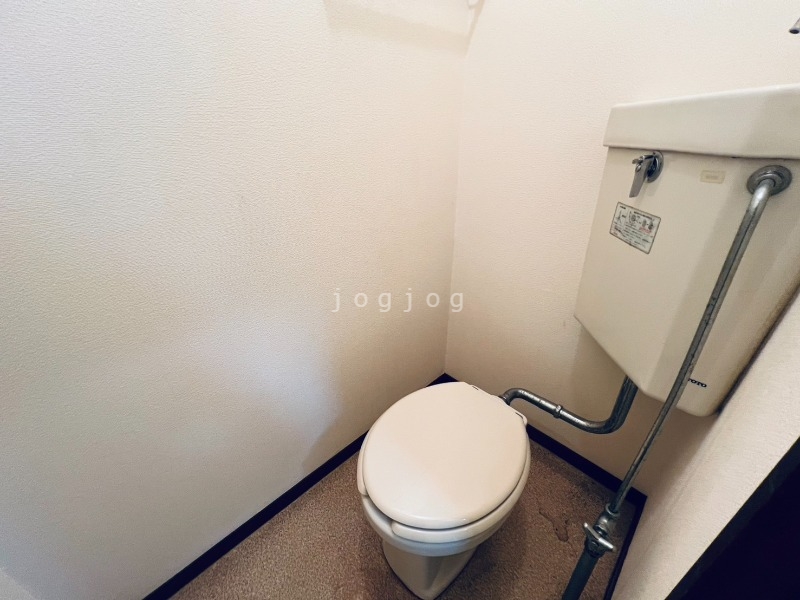 トイレ　当社サービスセンターで温水洗浄便座の設置承ります★