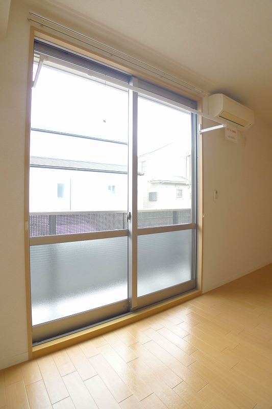 その他設備　室内物干しが付いてます。