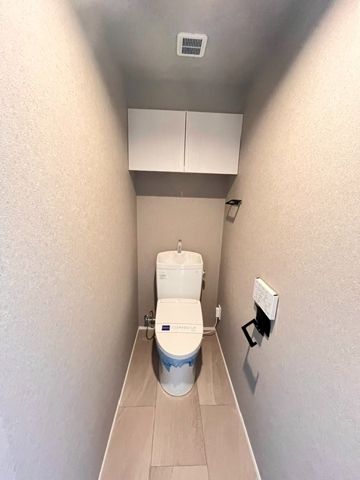東京メトロ千代田線 乃木坂駅 徒歩4分 19階建 築23年のトイレ写真