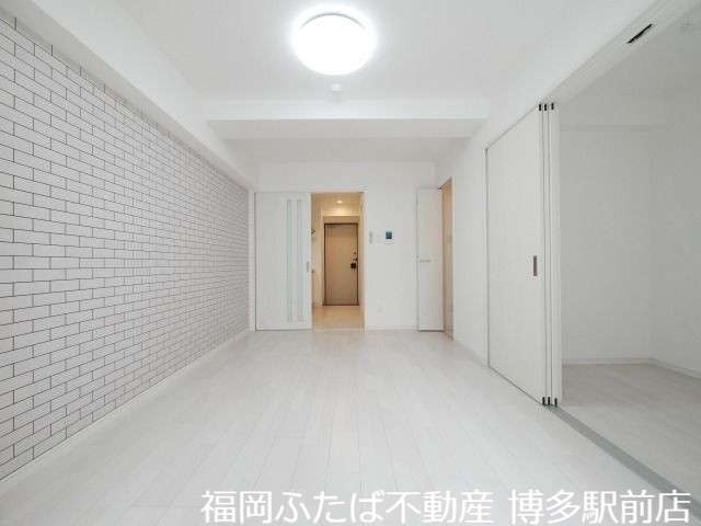グランパーク長尾Xの居間写真