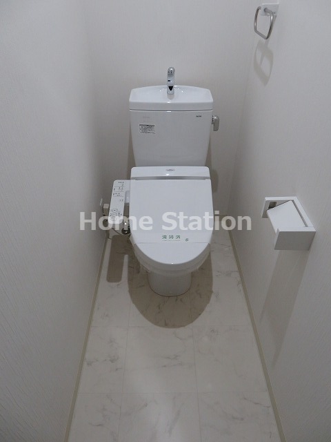 阪神本線 姫島駅 徒歩5分 3階建 築11年のトイレ写真