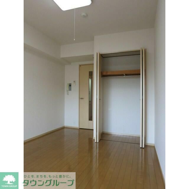ベジフル北新宿弐番館の居間写真