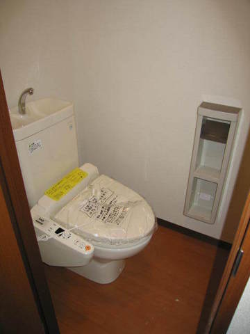 クワトロ Wのトイレ写真
