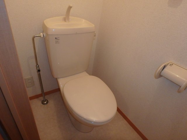 リヴェールNF小杉A棟のトイレ写真