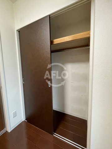 収納　グランプラス谷町　ウォークインクローゼット