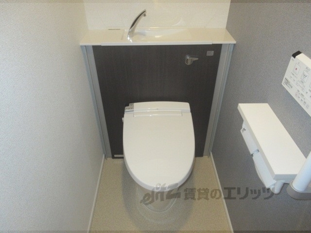 クローバー・レジデンス京都西大路のトイレ写真