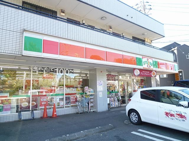 コンビニ　サンクス（コンビニ）まで910m