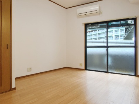 居室・リビング　清潔感のあるお部屋です