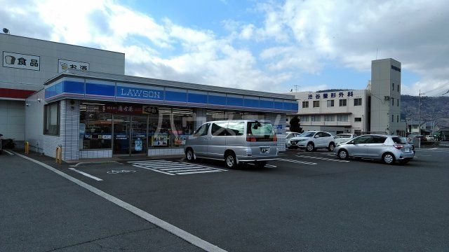 【高松市牟礼町大町のアパートのコンビニ】