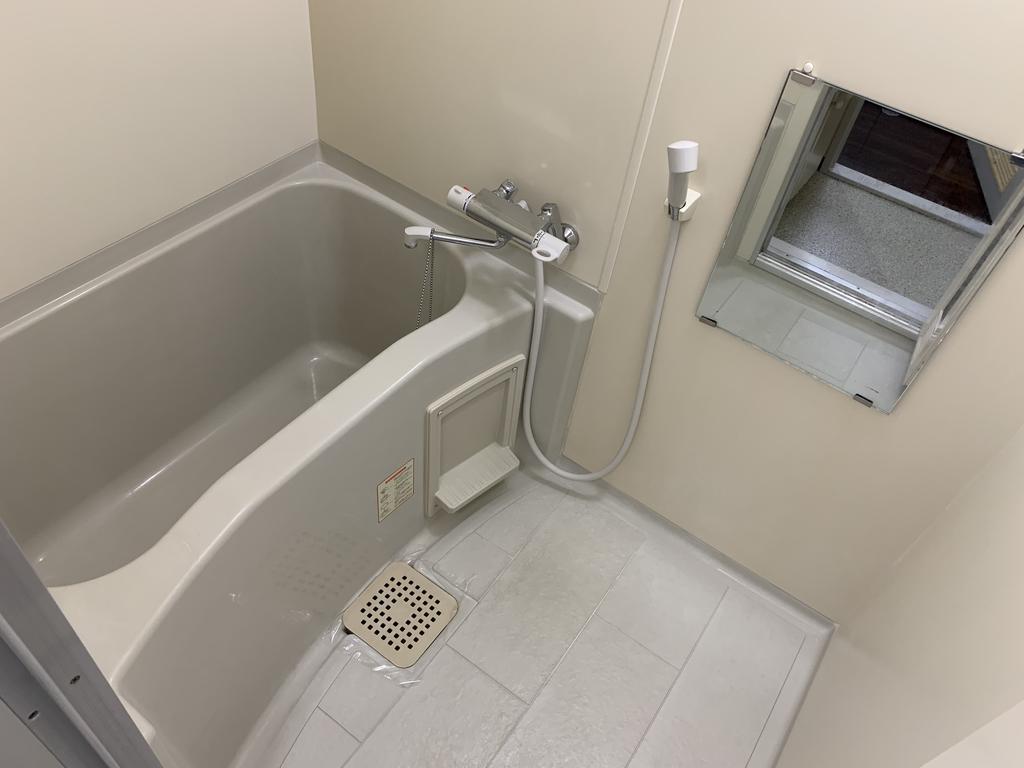 バス・シャワールーム　写真は同タイプ部屋