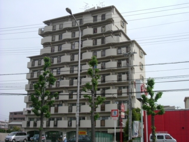 大阪市平野区瓜破東のマンションの建物外観