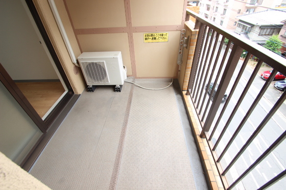 バルコニー　※別部屋の写真です。