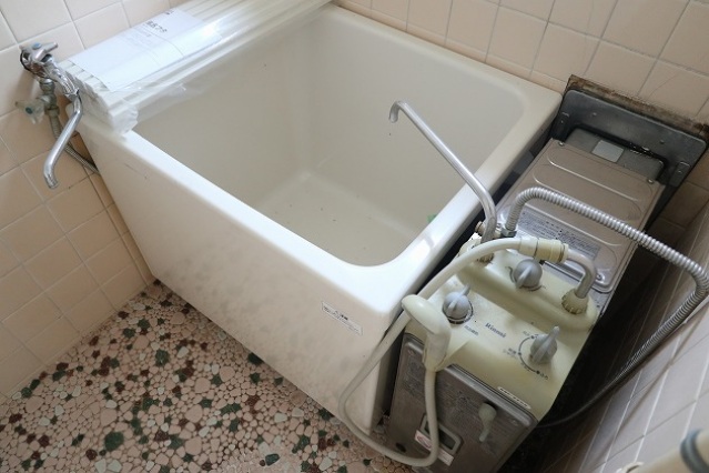 バス・シャワールーム　同物件、別号室