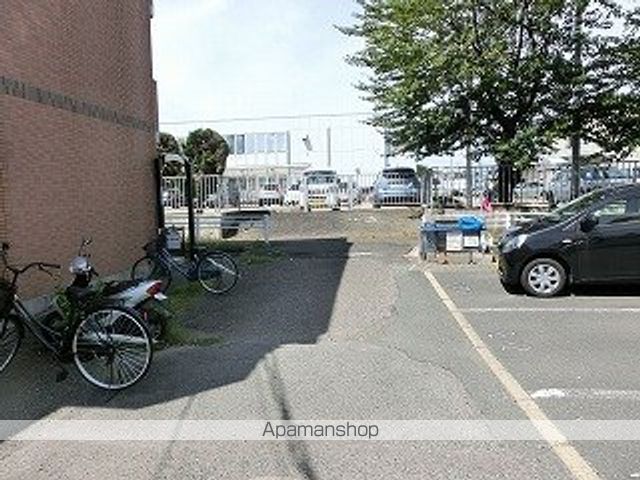 コンビニ　セブンイレブン（コンビニ）まで498m